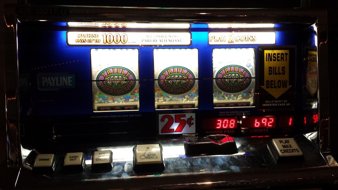 KK9898 စလော့ဂိမ်း Jackpot Slot Games Myanmar ကျပ်ငွေဖြင့် ကစားနေသောမြင်ကွင်း